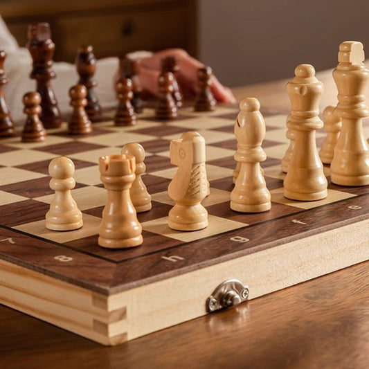 Magnetic Folding Wooden Chess Set | 15-Inch